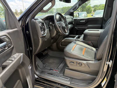 2022 GMC 1500 Crew Cab, $34424. Photo 5