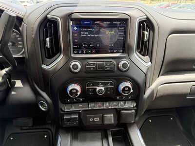 2022 GMC 1500 Crew Cab, $34424. Photo 8