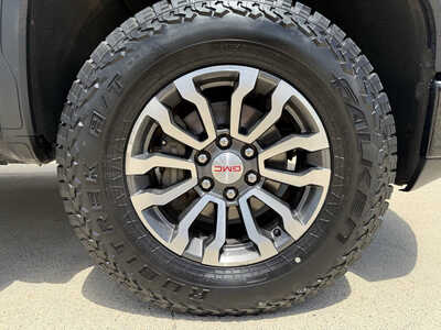 2021 GMC 1500 Crew Cab, $33481. Photo 10