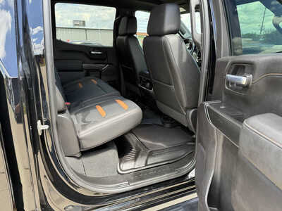 2021 GMC 1500 Crew Cab, $33481. Photo 12