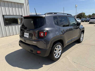 2018 Jeep Renegade, $11898. Photo 4
