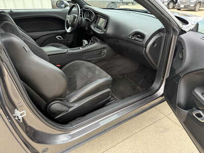 2016 Dodge Challenger, $27982. Photo 11