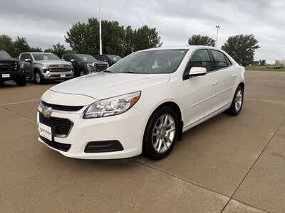 2015 Chevrolet Malibu, $11987. Photo 2