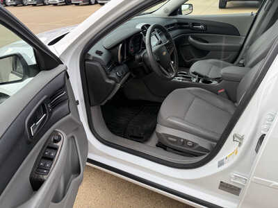2015 Chevrolet Malibu, $11987. Photo 5