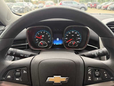 2015 Chevrolet Malibu, $11987. Photo 7