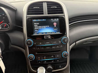 2015 Chevrolet Malibu, $11987. Photo 8
