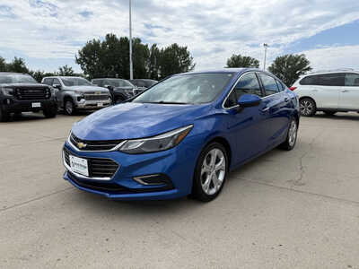 2017 Chevrolet Cruze, $9961. Photo 2