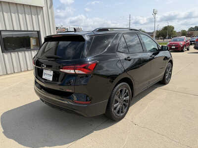 2022 Chevrolet Equinox, $20657. Photo 4