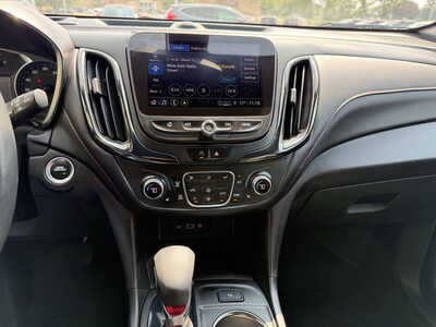 2022 Chevrolet Equinox, $20657. Photo 8