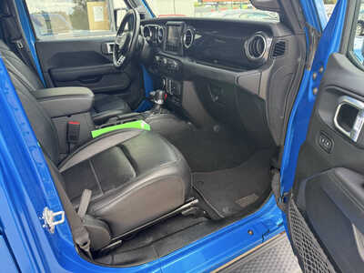 2023 Jeep Wrangler Unlimited, $31457. Photo 11