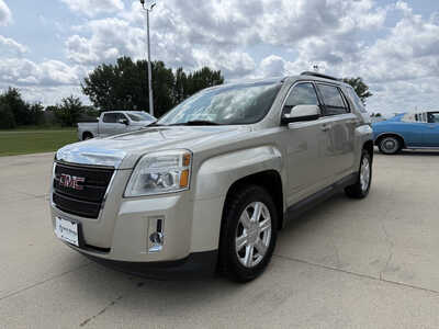 2015 GMC Terrain, $11433. Photo 2