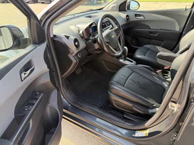 2013 Chevrolet Sonic, $6986. Photo 5