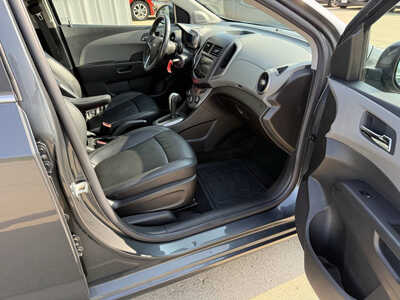 2013 Chevrolet Sonic, $6986. Photo 11