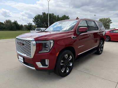 2023 GMC Yukon, $46980. Photo 2