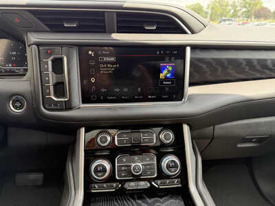 2023 GMC Yukon, $46980. Photo 9