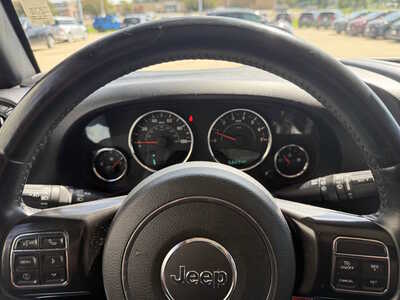 2017 Jeep Wrangler Unlimited, $23771. Photo 7