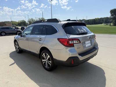 2018 Subaru Outback, $14944. Photo 3