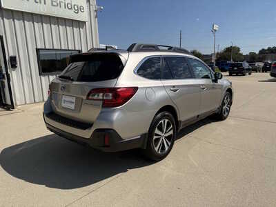2018 Subaru Outback, $14944. Photo 4