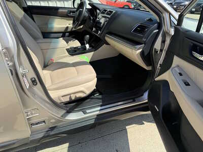 2018 Subaru Outback, $14944. Photo 11