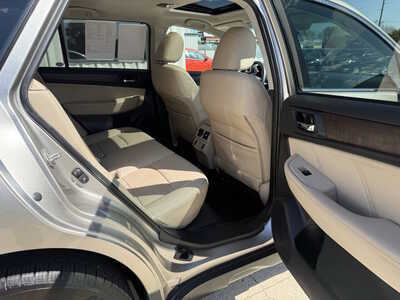 2018 Subaru Outback, $14944. Photo 12
