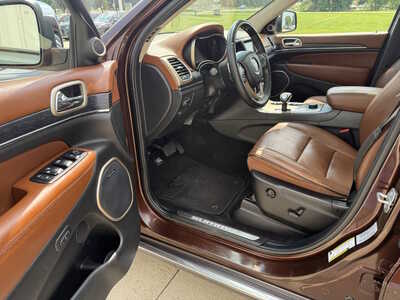 2015 Jeep Grand Cherokee, $6990. Photo 5