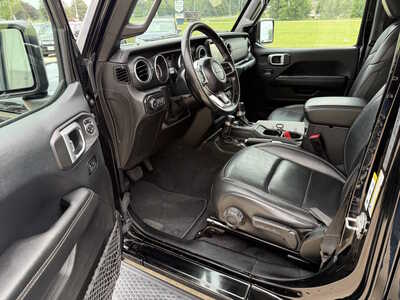 2019 Jeep Wrangler Unlimited, $25430. Photo 5