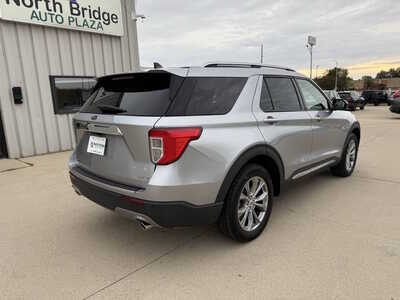 2022 Ford Explorer, $28662. Photo 4
