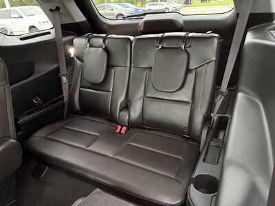 2022 Ford Explorer, $28662. Photo 7