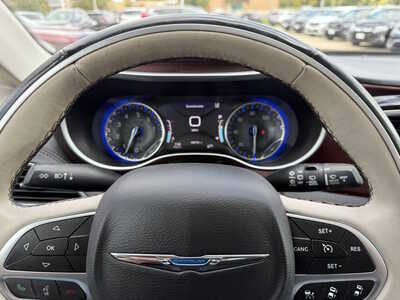 2017 Chrysler Pacifica, $15430. Photo 8
