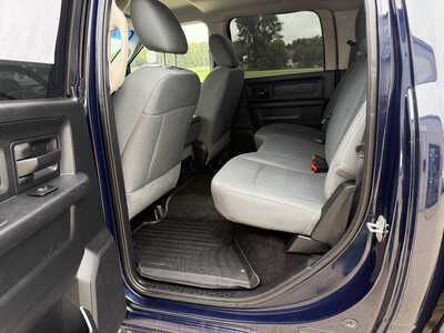 2015 RAM 2500 Crew Cab, $13624. Photo 6