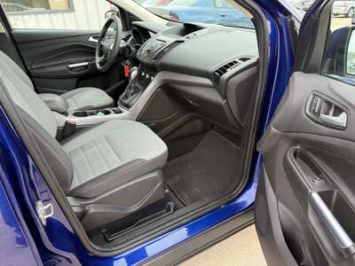 2016 Ford Escape, $3777. Photo 11