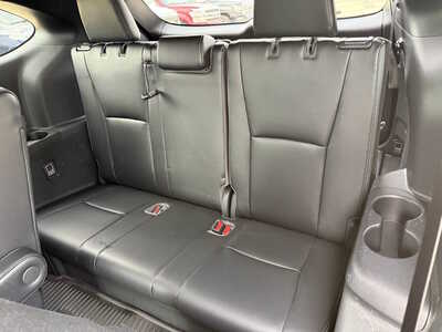 2021 Toyota Highlander, $30948. Photo 7