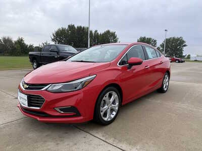 2018 Chevrolet Cruze, $11949. Photo 2