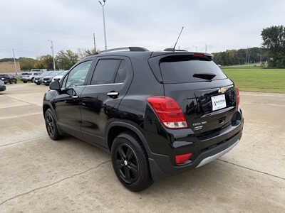 2019 Chevrolet Trax, $12963. Photo 3
