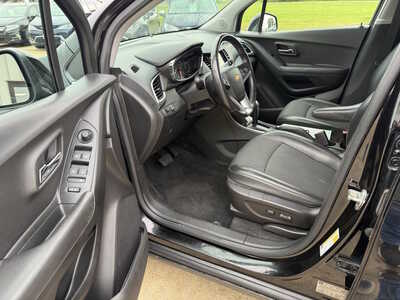 2019 Chevrolet Trax, $12963. Photo 5