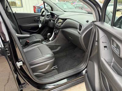 2019 Chevrolet Trax, $12963. Photo 11