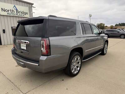 2018 GMC Yukon XL, $22844. Photo 4