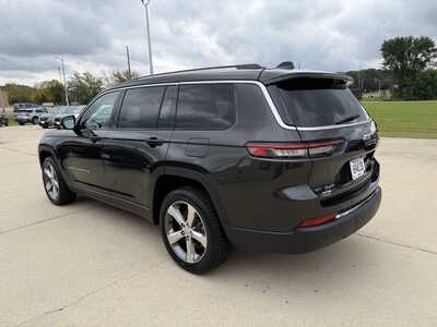 2022 Jeep Grand Cherokee L, $29887. Photo 3