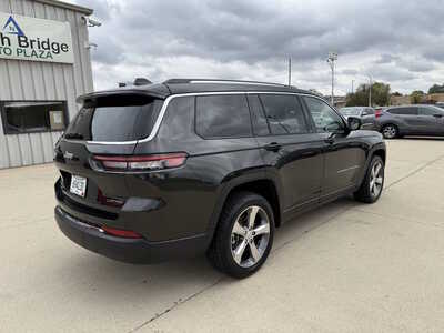 2022 Jeep Grand Cherokee L, $29887. Photo 4