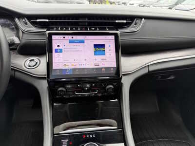 2022 Jeep Grand Cherokee L, $29887. Photo 9