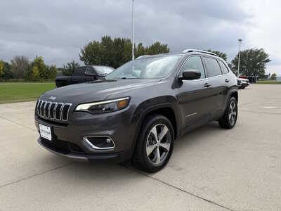 2021 Jeep Cherokee, $21746. Photo 2