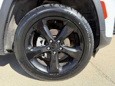 2023 Jeep Grand Cherokee, $26792. Photo 10