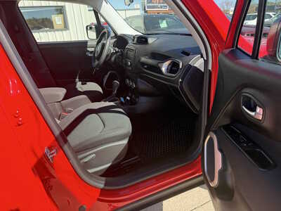 2017 Jeep Renegade, $15983. Photo 11