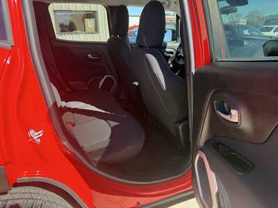 2017 Jeep Renegade, $15983. Photo 12