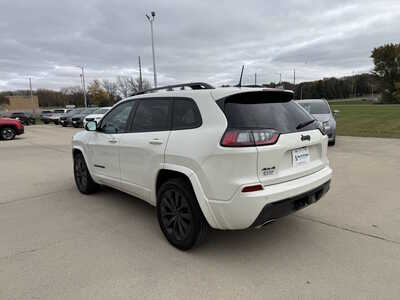 2019 Jeep Cherokee, $14747. Photo 3