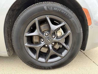 2018 Chrysler Pacifica, $12656. Photo 11