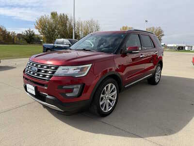 2017 Ford Explorer, $9971. Photo 2