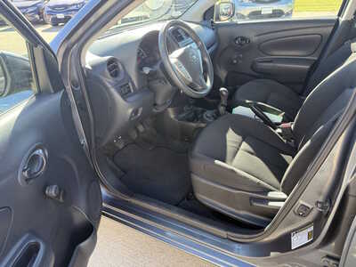 2019 Nissan Versa, $8987. Photo 5