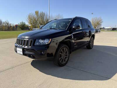 2017 Jeep Compass, $8760. Photo 2