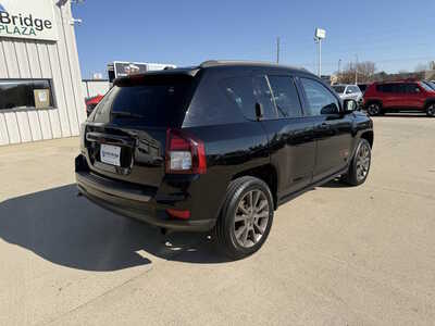 2017 Jeep Compass, $8760. Photo 4